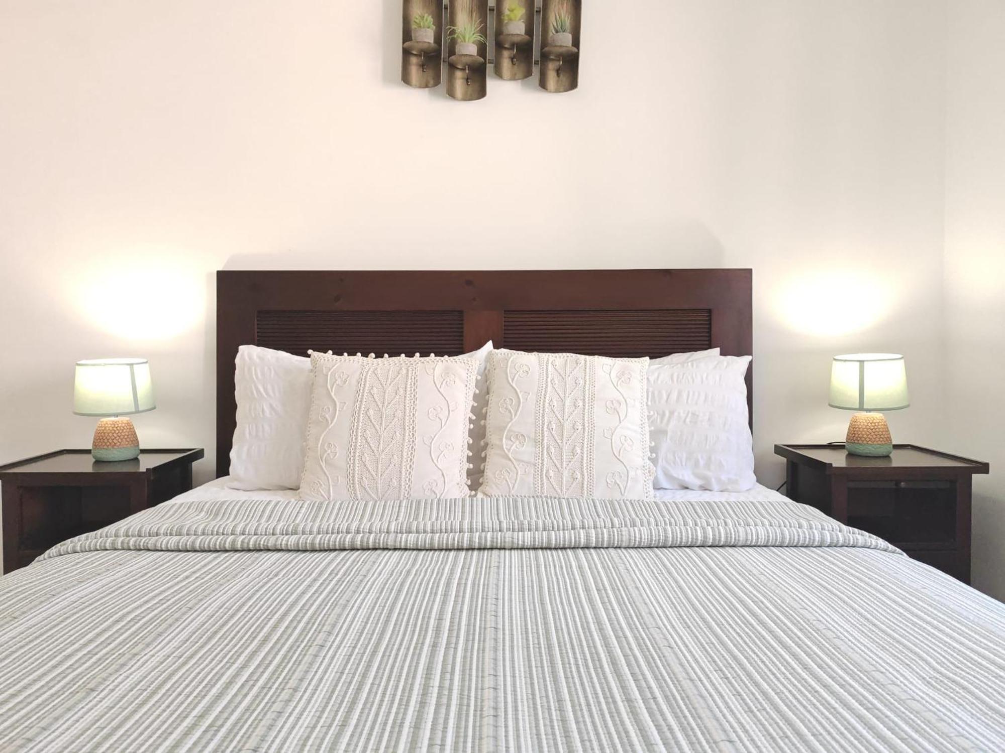 Beachfront Townhouse Estepona Bagian luar foto